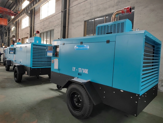 Kompresor sekrup diesel kelas industri 650cfm 100psi dengan persetujuan CE/ISO9001